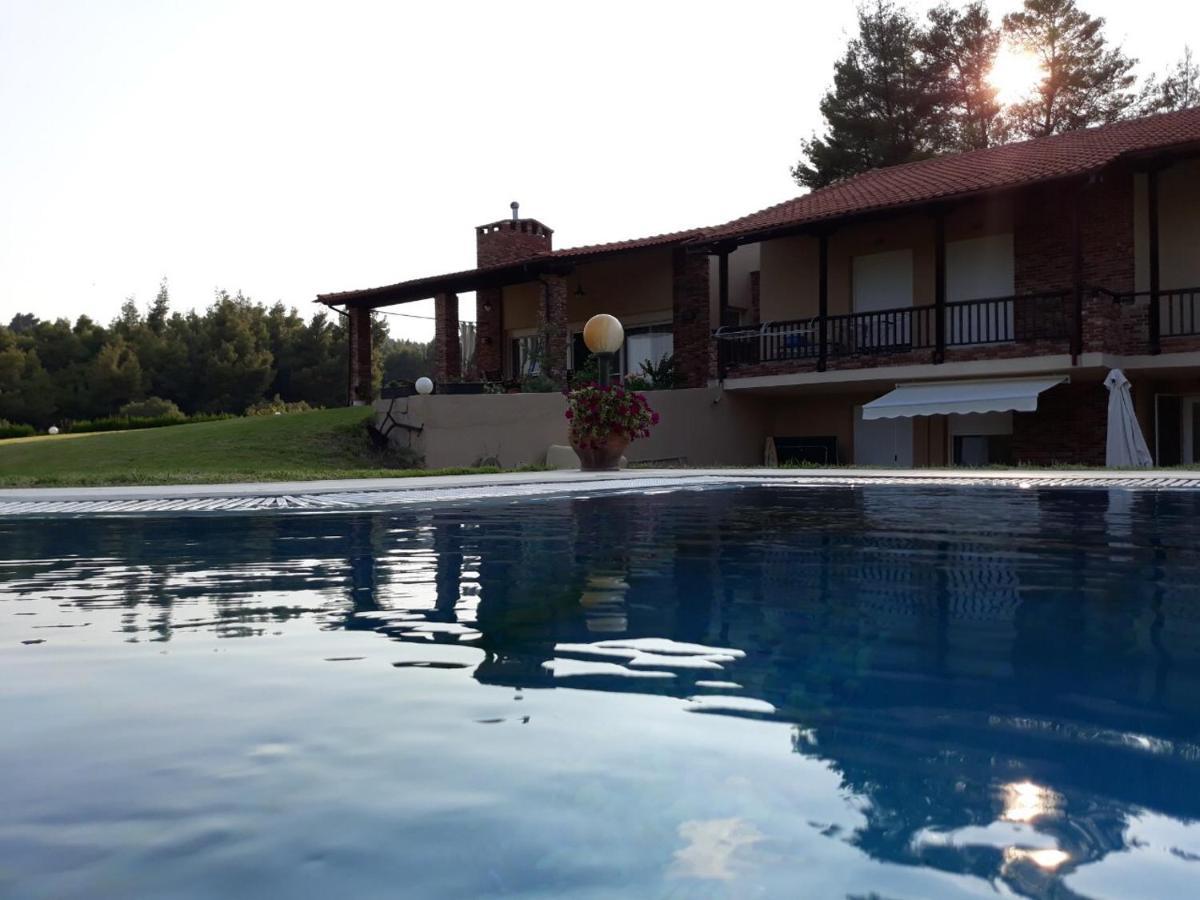 Villa Sourouko Палиурион Екстериор снимка
