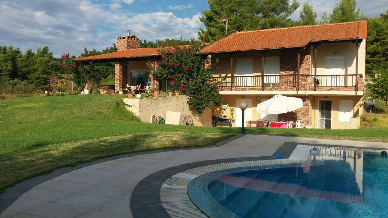 Villa Sourouko Палиурион Екстериор снимка